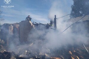 Війська РФ завдали ударів по місту в Сумській області: поранено чоловіка