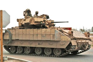 Концерн BAE Systems відновлює виробництво БМП Bradley та гаубиць M777