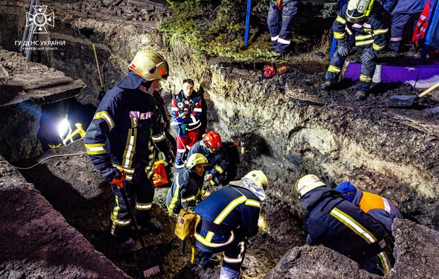 В Харькове во время аварийных работ на газопроводе произошел обвал грунта: есть погибшие
