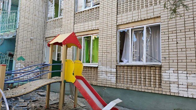РФ ударила по детскому саду, приюту для животных и предприятиям: последствия обстрелов Херсонской области