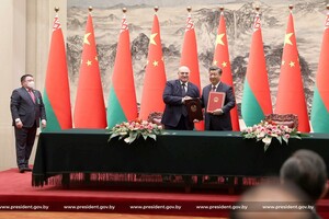 Китай держит Лукашенко за воротник и не дает Путину съесть Беларусь — Климкин