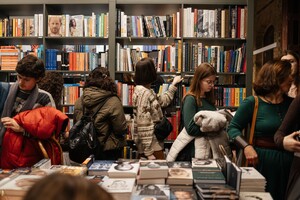 Названы книги, которые украинцы покупали чаще всего в 2023 году