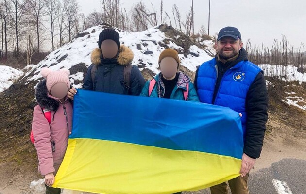 Україна повернула додому ще трьох дітей за посередництва Катару