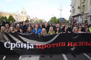 У Сербії відбуваються вибори: опозиція кидає виклик Александру Вучичу