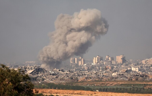 В секторе Газа во время бомбардировок погиб сотрудник МИД Франции