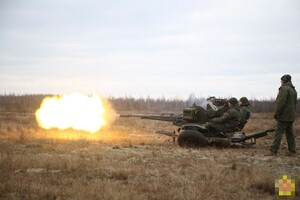 Почти две тысячи военных и около сотни единиц техники: Россия усилила свою группировку в Беларуси — эксперт
