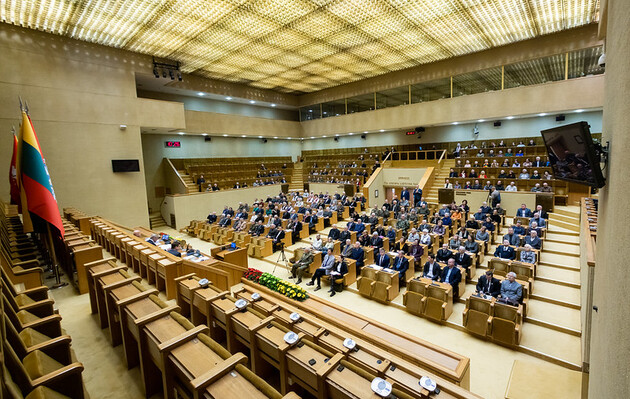 В Литве за «кнопкодавство» депутату на 10 лет запретили баллотироваться в Сейм и в президенты