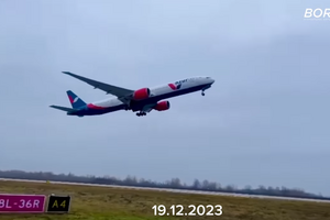 Из аэропорта «Борисполь» эвакуировали крупнейший пассажирский самолет в Украине