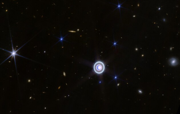 На этом изображении видны 14 из 27 спутников планеты