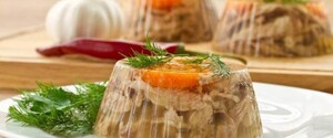 Новогодние праздники: три рецепта холодца