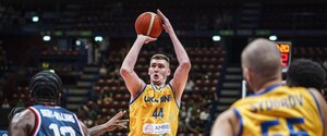 У НБА з'явився третій баскетболіст збірної України