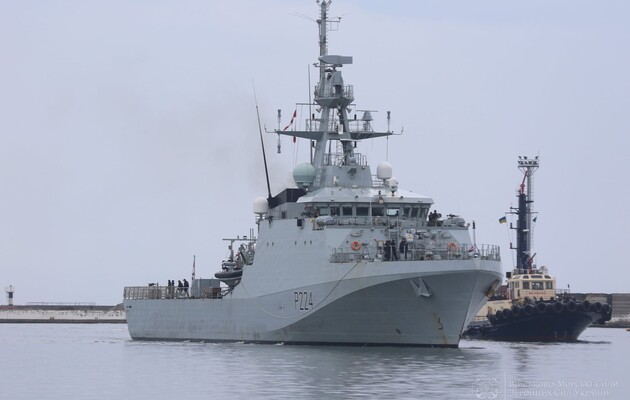 Великобритания отправит военный корабль к берегам Гайаны