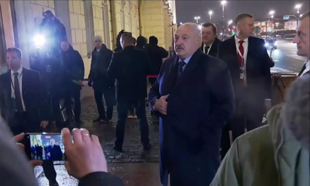 Лукашенко заговорив про “єдиний шанс” для України врегулювати війну з РФ