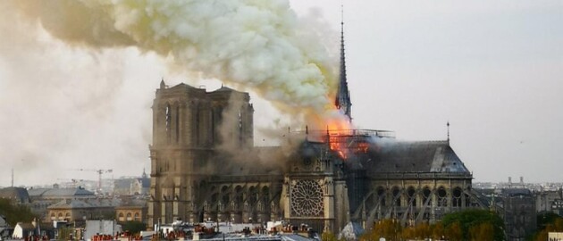 Французы назвали планы заменить витражи часовни собора Нотр-Дам «вандализмом»