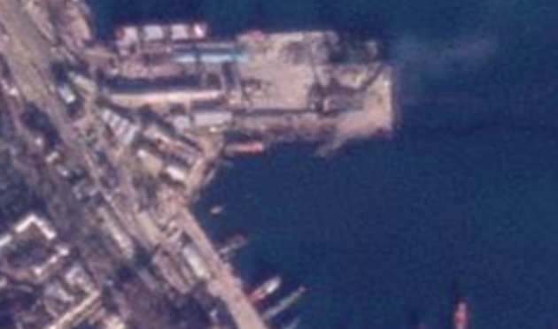 Супутникові знімки порту Феодосії продемонстрували наслідки удару ЗСУ