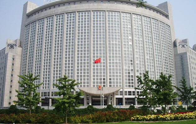 Китай запровадив санкції проти американської компанії та двох дослідників 