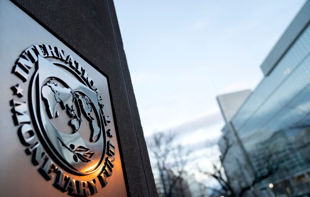 Економічне зростання України очима МВФ