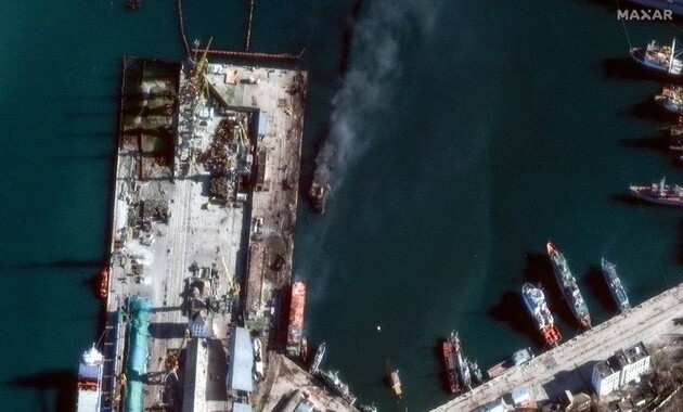 З'явився деталізований супутниковий знімок того, що залишилося від ВДК “Новочеркаськ”