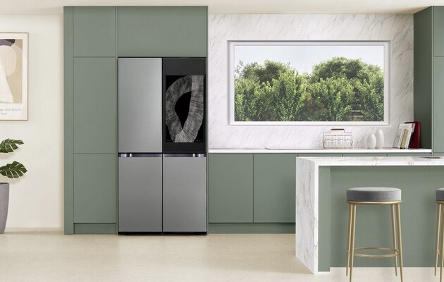 Samsung розробила розумний холодильник, який розпізнає продукти в холодильнику та створює з них рецепти