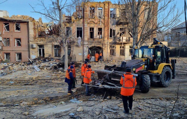 Массированный ракетный удар РФ по Украине: Зеленский сообщил о 39 погибших