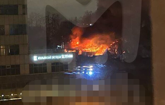 У новорічну ніч в Москві спалахнув ангар із дизельним паливом