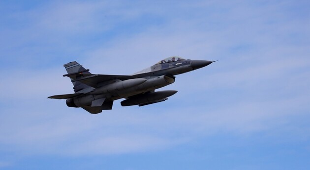 Польща підіймала в повітря винищувачі F-16 через російську ракетну атаку на Україну