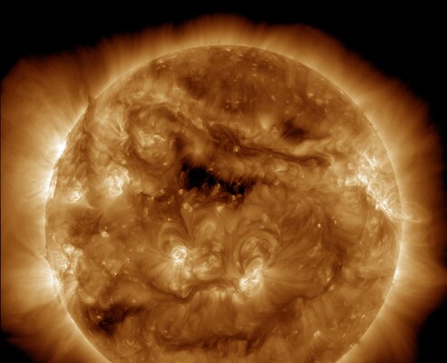 Найсильніший спалах на Сонці викликав магнітну бурю на Землі