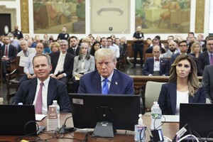 Верховний суд США визначився, коли розгляне справу щодо зняття Трампа з праймеріз