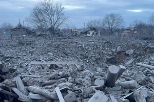 Росіяни обстріляли Покровськ: шестеро поранених, під завалами ще можуть бути люди