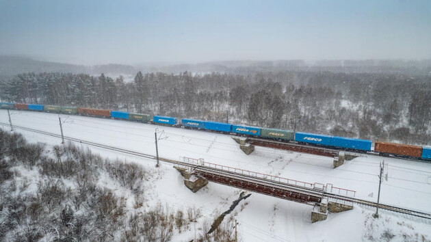 У Росії чергова аварія на залізниці. Цього разу зійшли з рейок півтора десятка вагонів