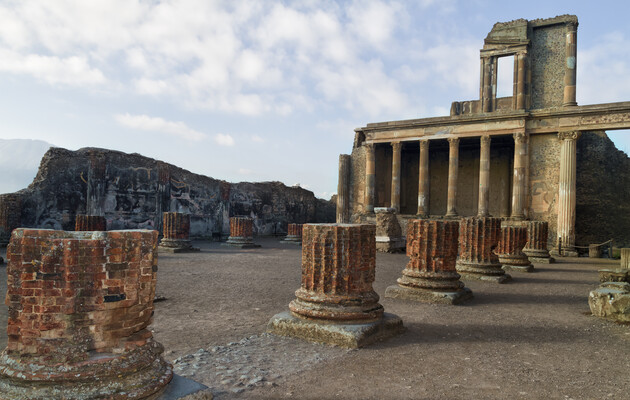 Барельєф із Помпеїв знайшли у Бельгії