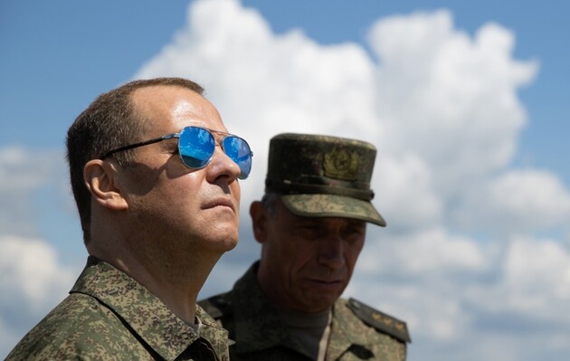Медведев нарисовал еще одну «красную линию» для Британии относительно Украины
