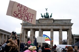 У Німеччині тисячі людей вийшли проти антиукраїнської партії – у чому причина