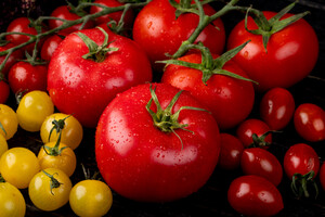 Ціни на овочі: в Україні подешевшали помідори