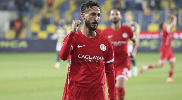 Ізраїльського футболіста заарештували в Туреччині за демонстрацію підтримки Ізраїлю під час матчу