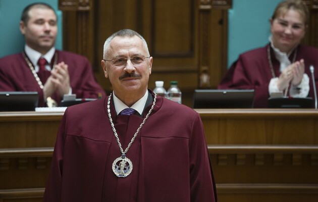 НАЗК склало протокол про адмінпорушення стосовно в.о. голови Конституційного Суду Сергія Головатого