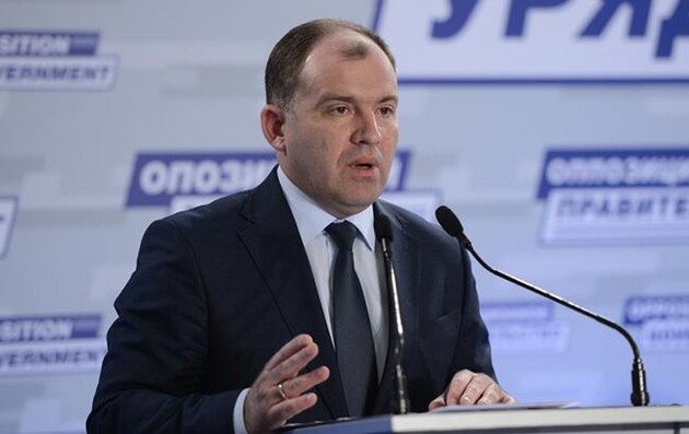 Ексдепутата Колєснікова засудили до 3 років умовно