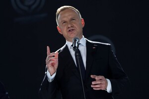 Президент Польщі вдруге помилував засуджених депутатів від своєї партії