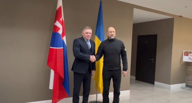 Премьер-министр Украины Шмыгаль встретился с главой правительства Словакии Фицо