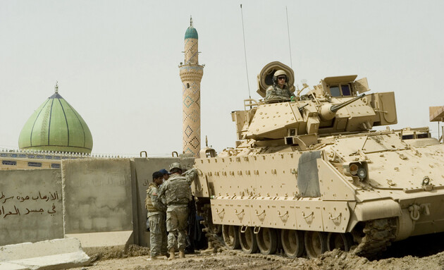 США и Ирак начнут переговоры о закрытии американской военной миссии — Reuters