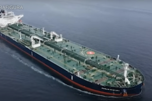 Удар хуситів по танкеру із російською нафтою створює ризики для усього тіньового експорту нафти із РФ – Bloomberg