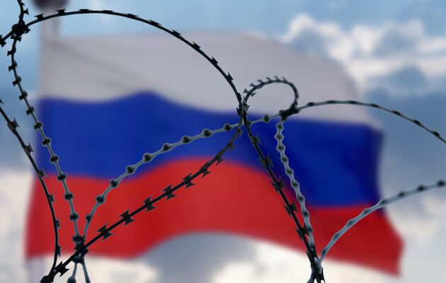 Россия преследует несогласных артистов и за границей