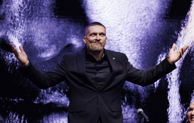 Александр Усик