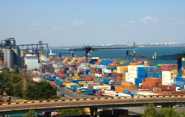 У січні порти Великої Одеси вийшли майже на довоєнний обсяг перевалки вантажів – Мінінфраструктури назвало причину