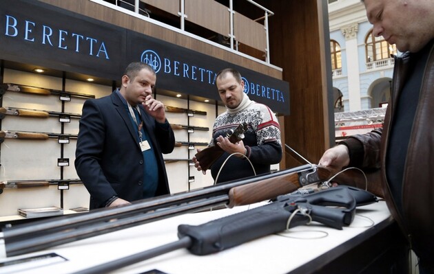 Італійська компанія Beretta продовжує постачати зброю в Росію − The Insider
