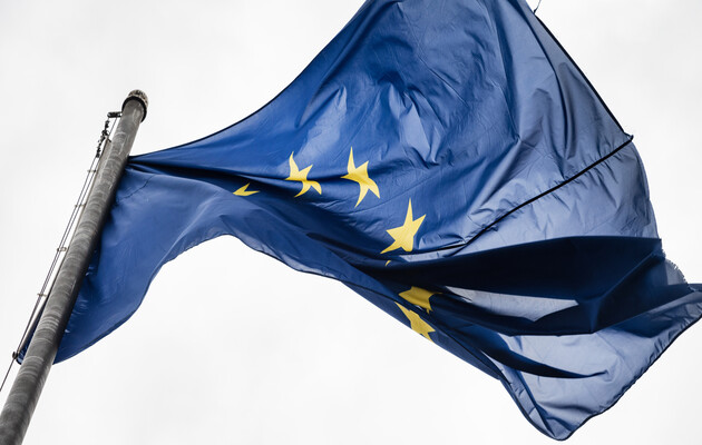 Єврокомісія розкритикувала уряди країн ЄС за потрапляння до РФ підсанкційних товарів — Politico