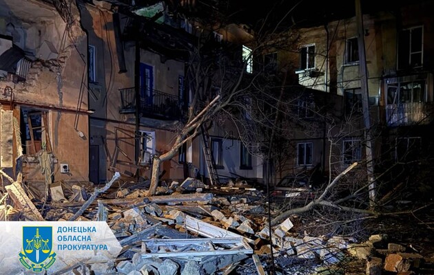 Россияне ударили по Селидовом в Донецкой области. Есть погибший, среди пострадавших 6-летний мальчик