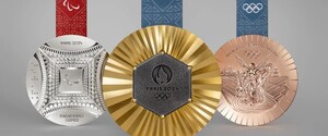 Із частинкою Ейфелевої вежі: представлено медалі Олімпіади-2024 у Парижі