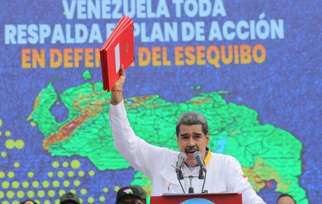 Венесуела перекидає війська на кордон з багатою нафтою Гаяною – WSJ