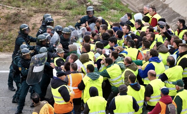 В Испании произошли столкновения между полицией и протестующими